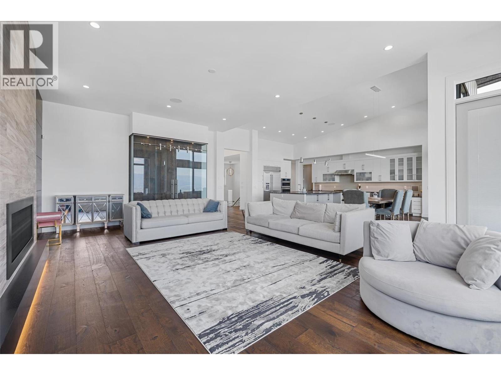  5576 Upper Mission Drive, Kelowna