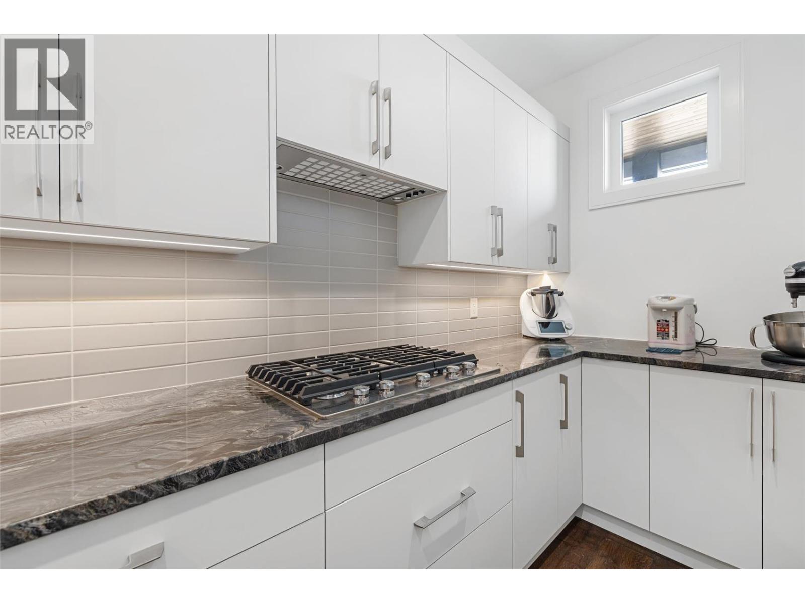  5576 Upper Mission Drive, Kelowna