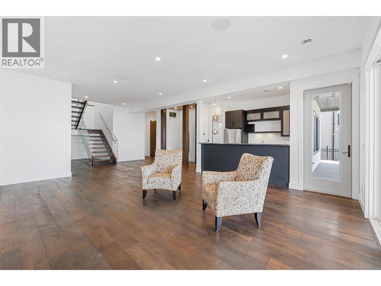  5576 Upper Mission Drive, Kelowna