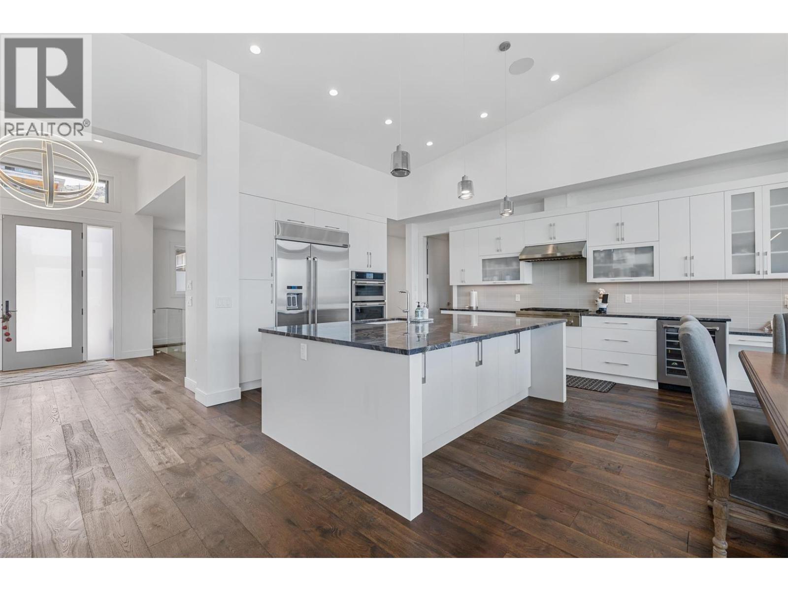 5576 Upper Mission Drive - 16