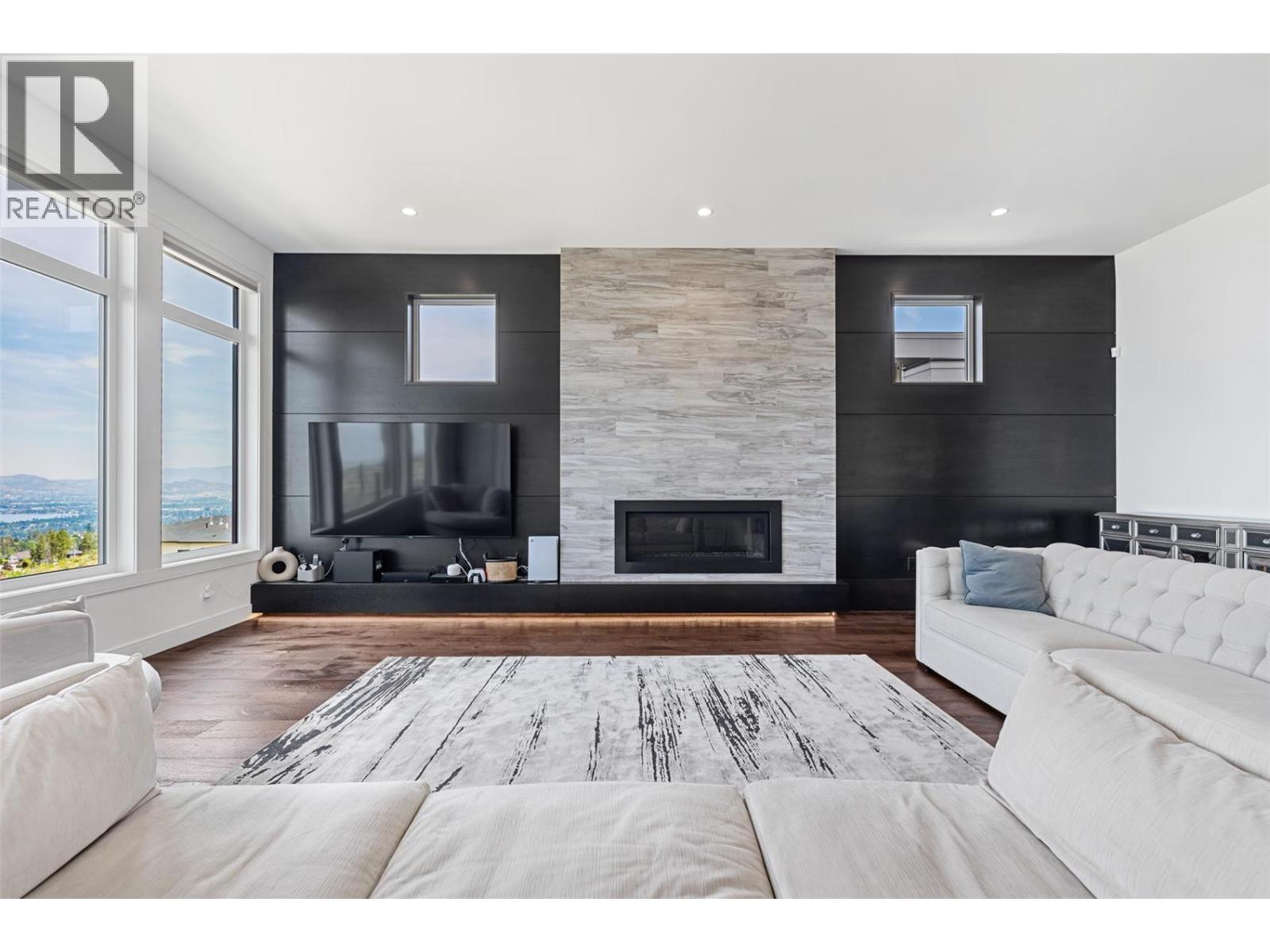  5576 Upper Mission Drive, Kelowna