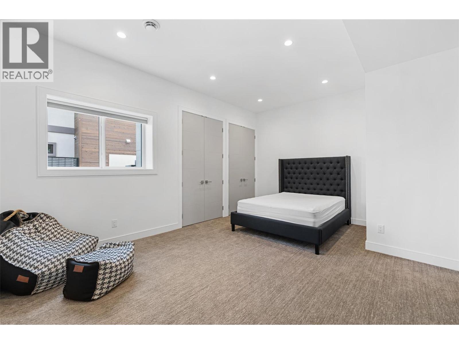  5576 Upper Mission Drive, Kelowna