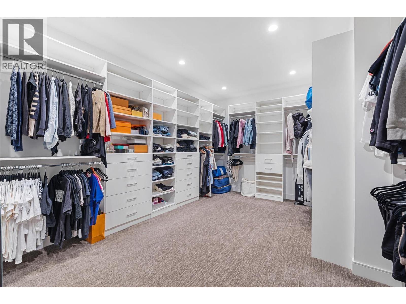  5576 Upper Mission Drive, Kelowna