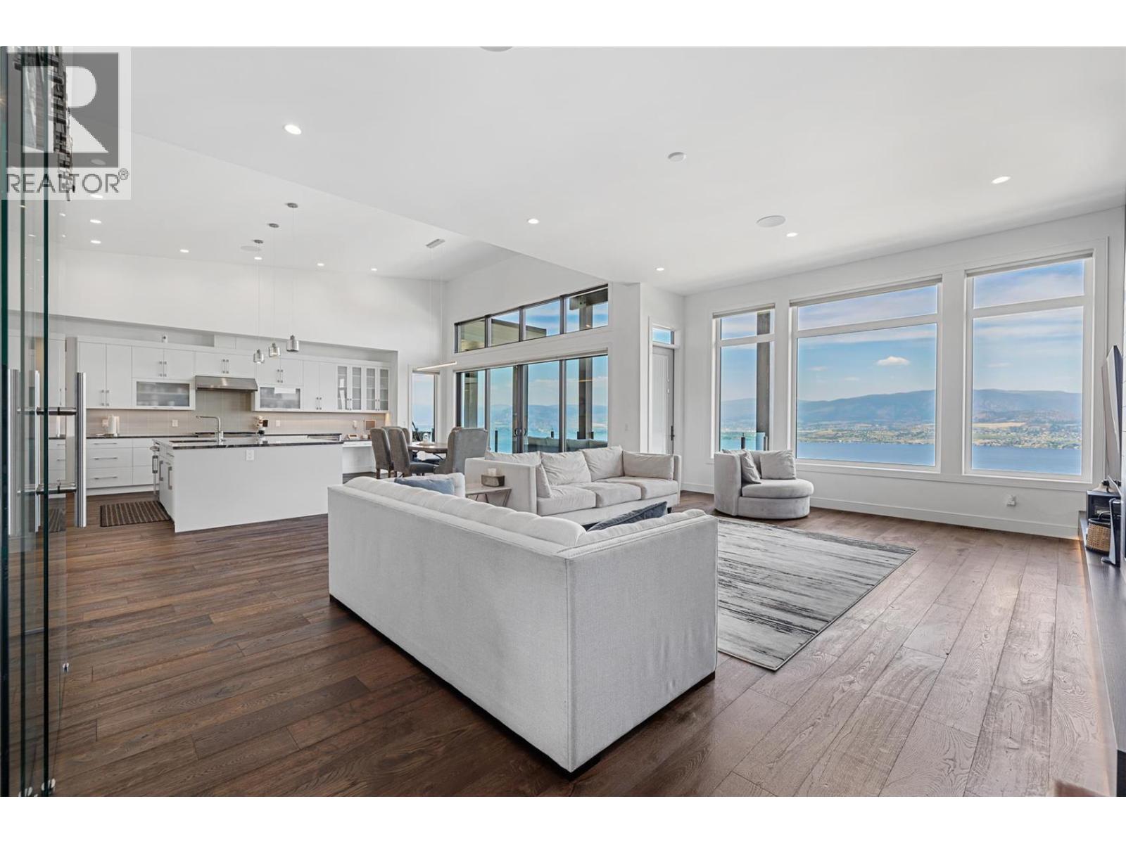  5576 Upper Mission Drive, Kelowna