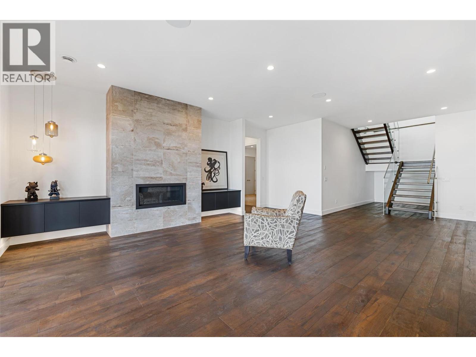  5576 Upper Mission Drive, Kelowna