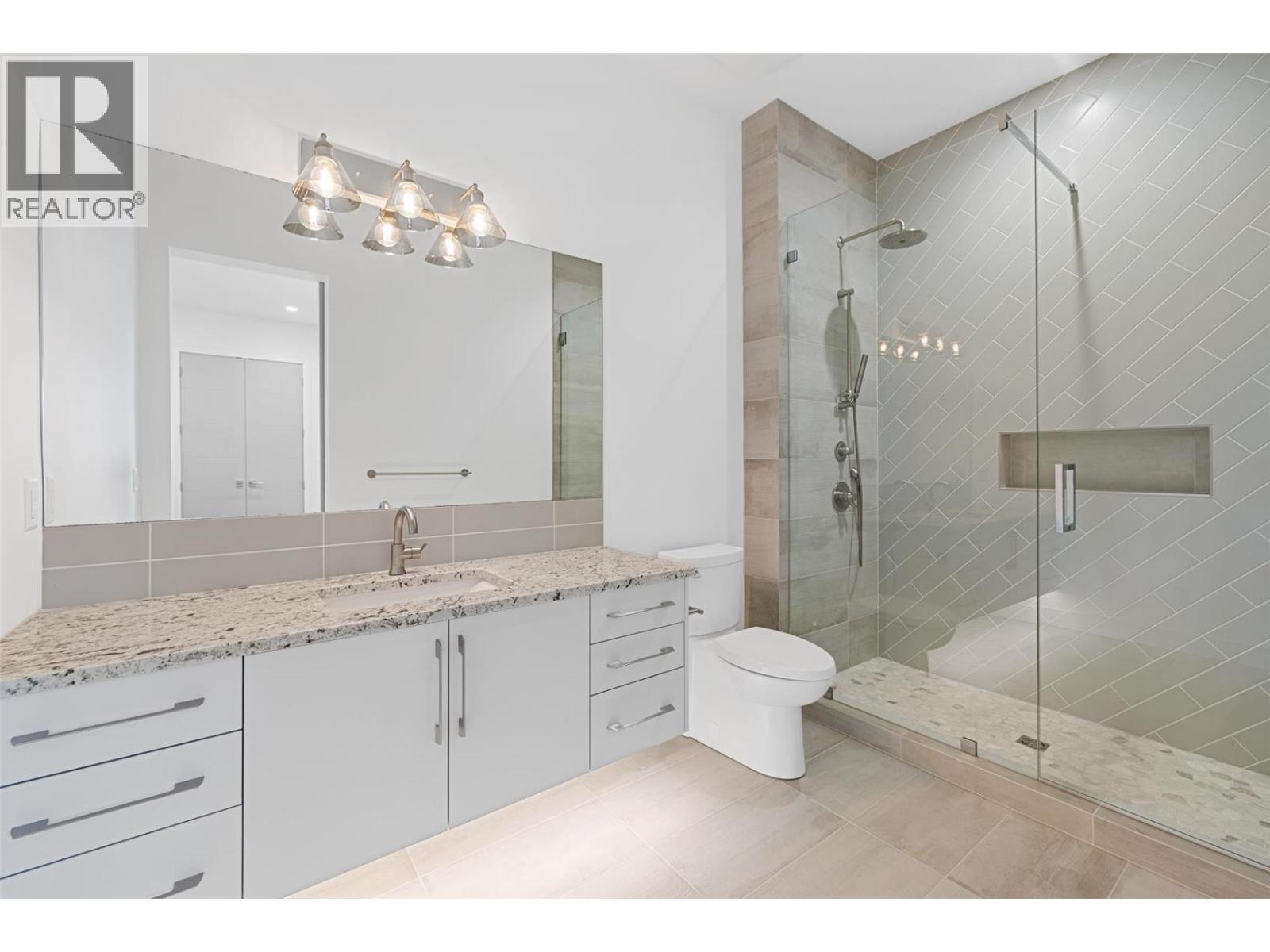  5576 Upper Mission Drive, Kelowna