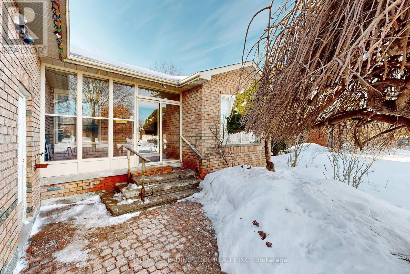 9 COATES CRESCENT - Photo 4 of 50, Richmond Hill (Oak Ridges Lake Wilcox), Ontario