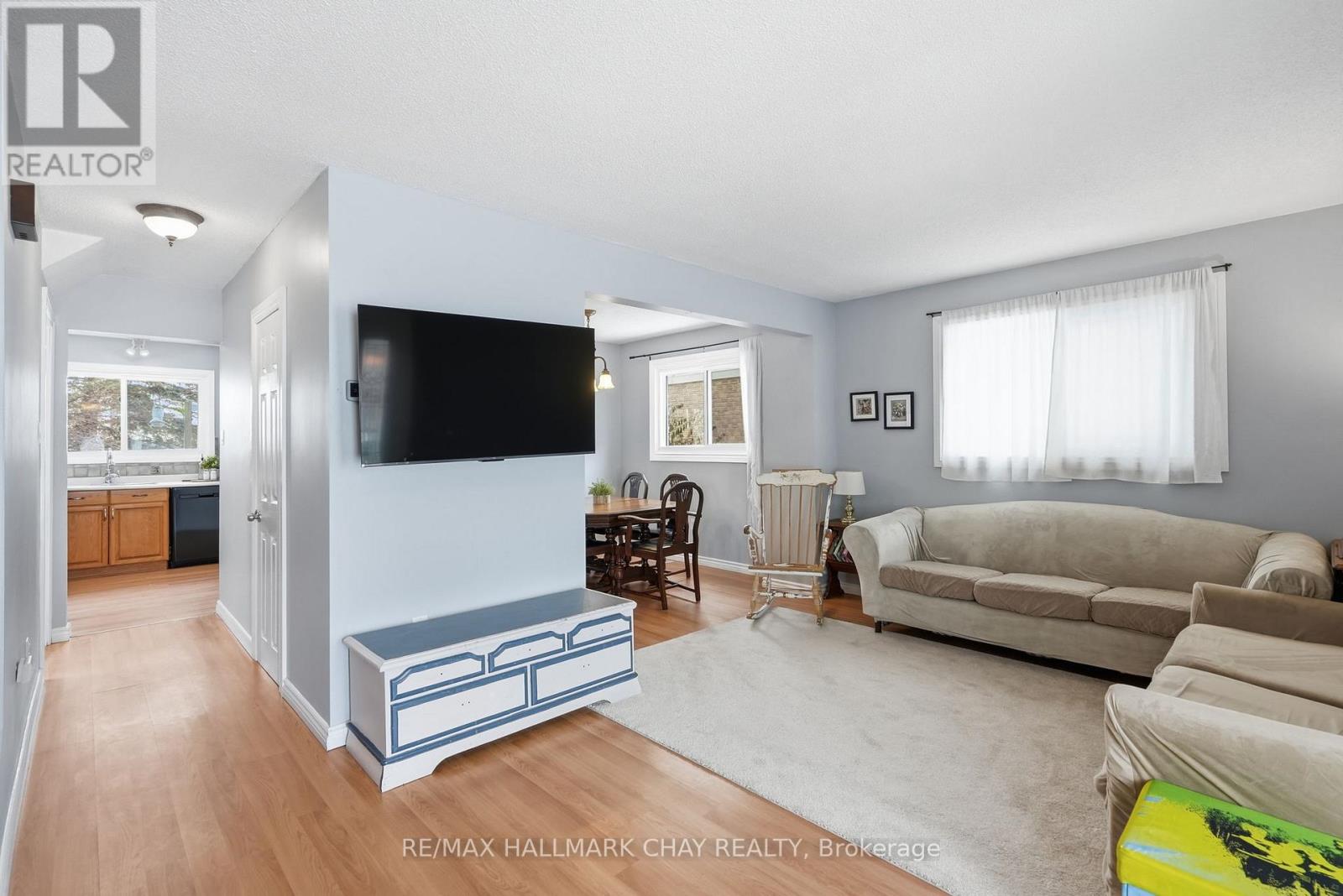 24 FOX RUN - Photo 4 of 35, Barrie (Letitia Heights), Ontario