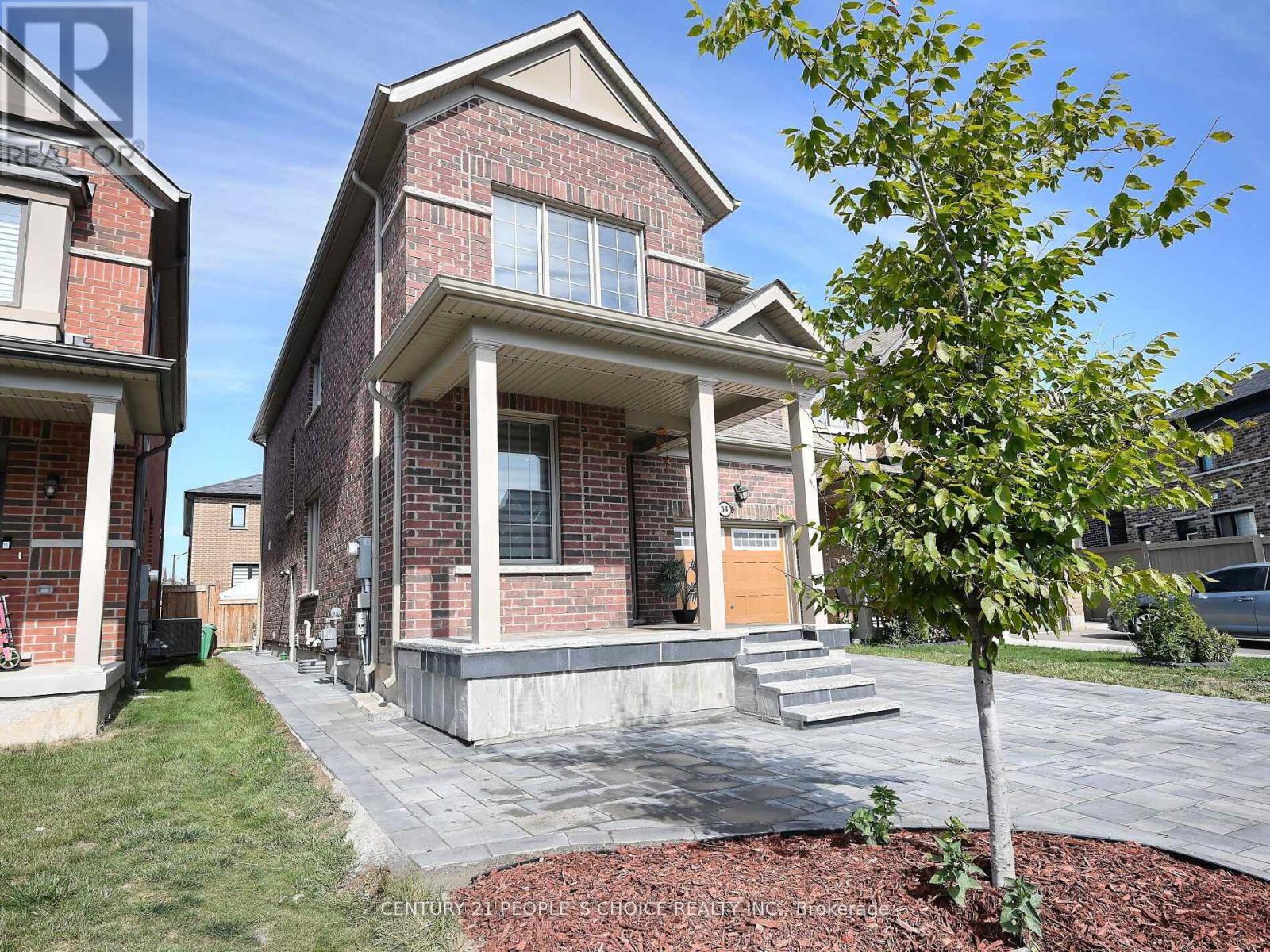 34 CYCLONE TRAIL - Photo 2 of 28, Brampton (Northwest Brampton), Ontario