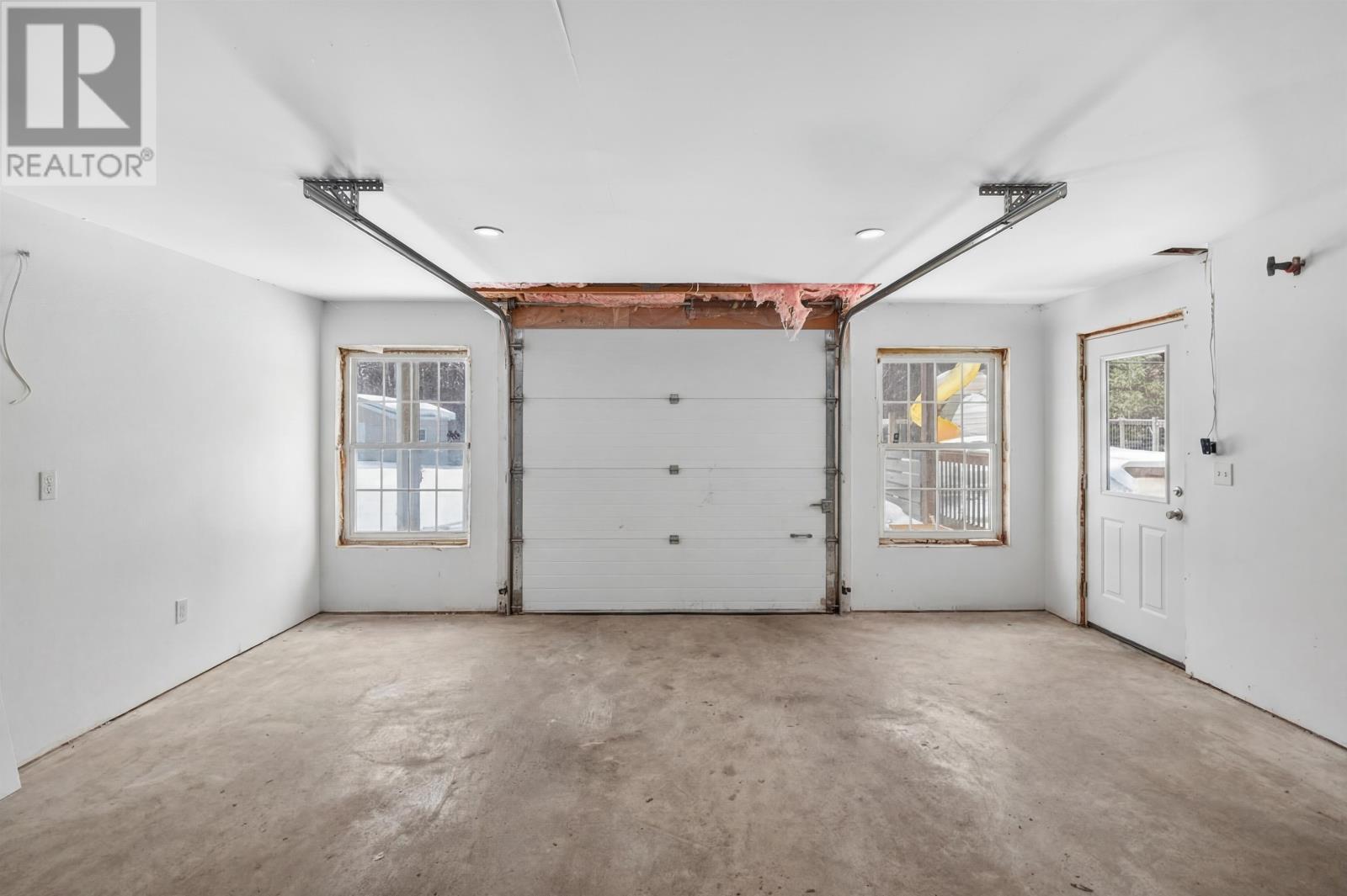 22 Dorothy Avenue - 48