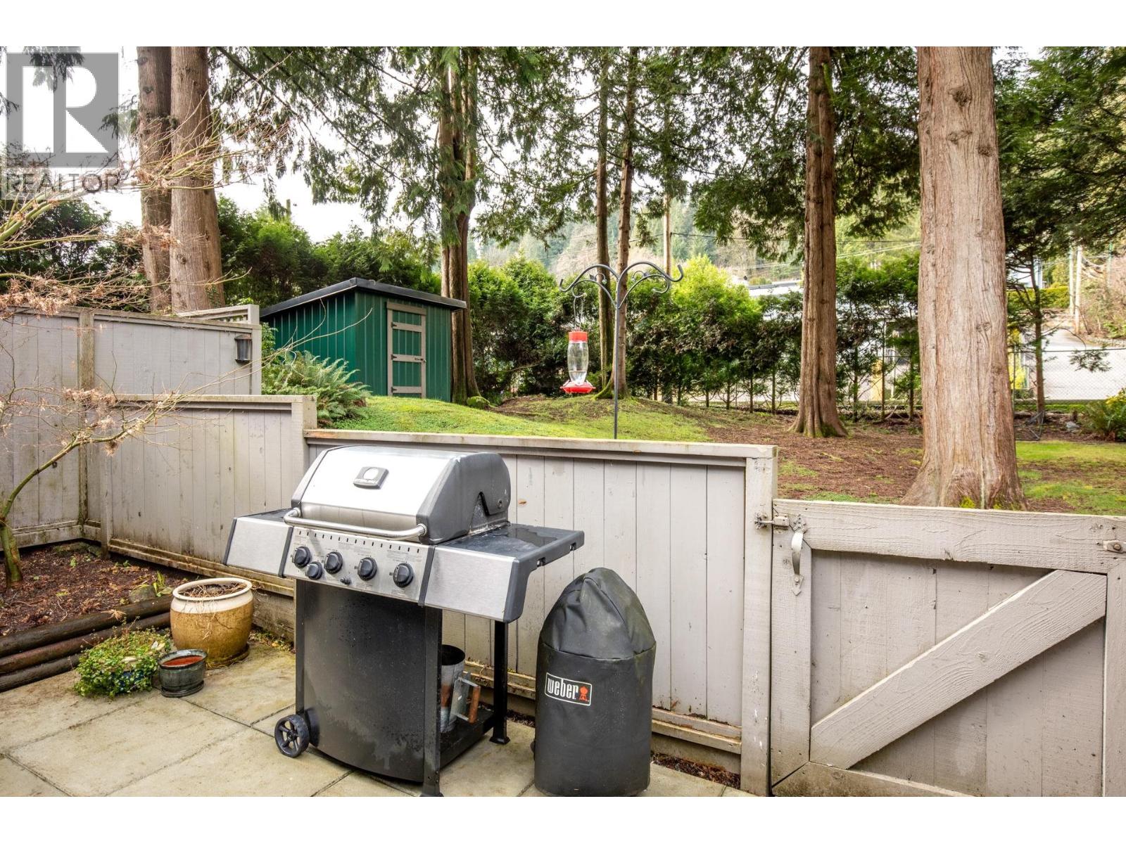 2060 DEEP COVE CRESCENT, North Vancouver