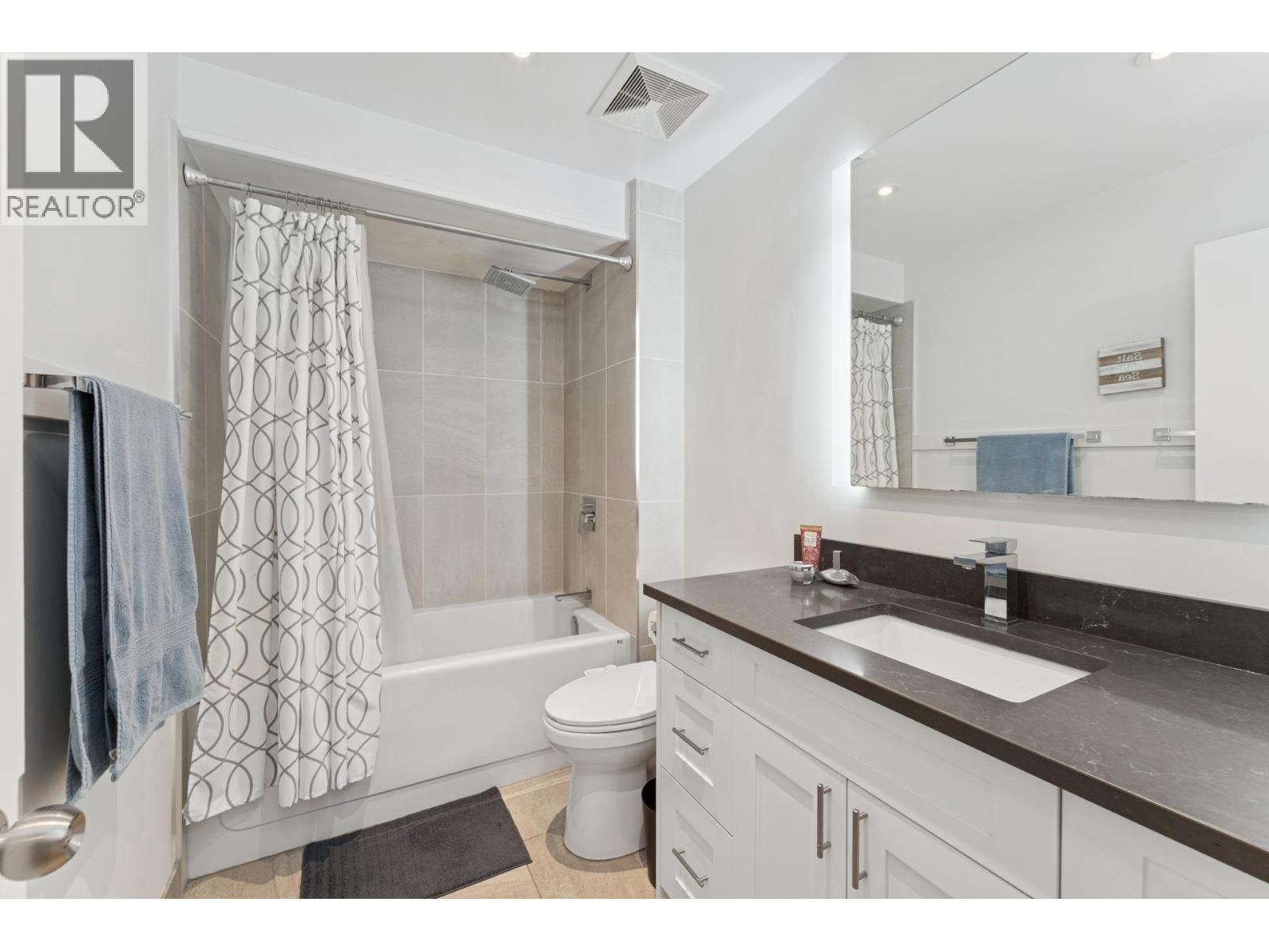 2060 DEEP COVE CRESCENT, North Vancouver