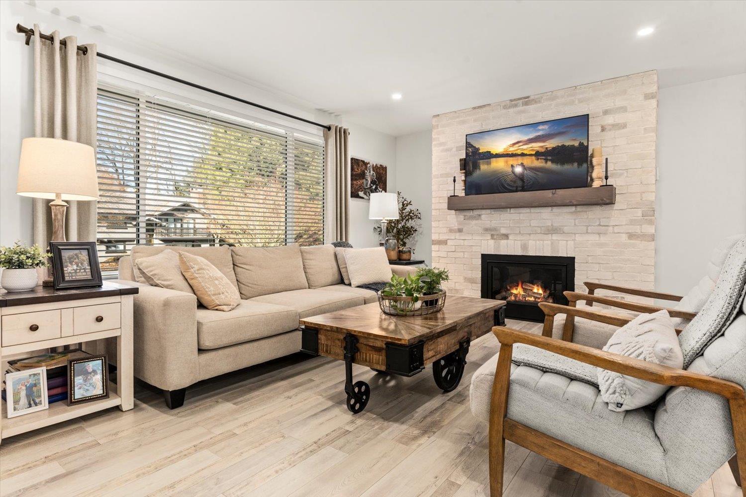 540 NAISMITH AVENUE, Harrison Hot Springs, Harrison Hot Springs