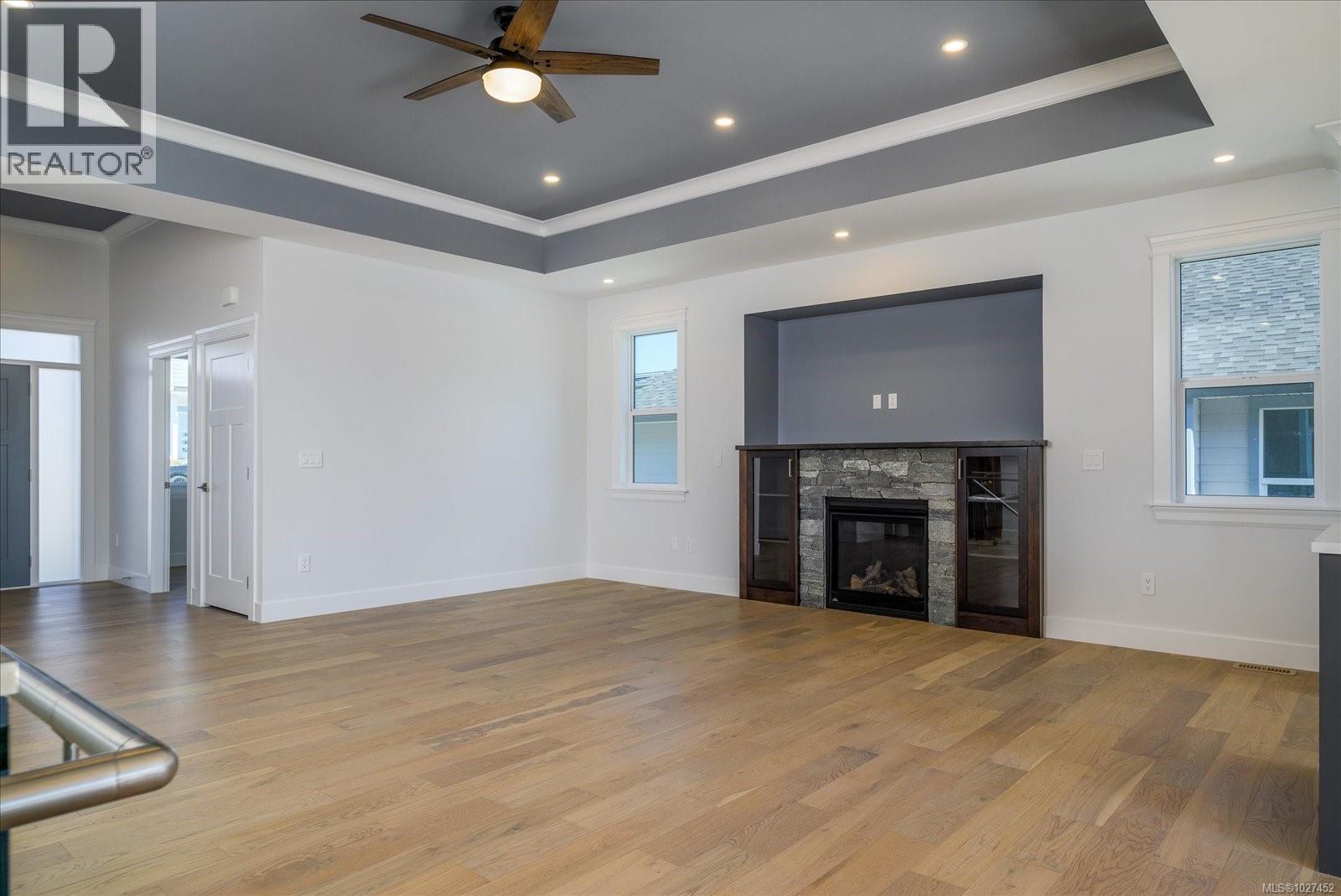 167 Golden Oaks Cres - 4