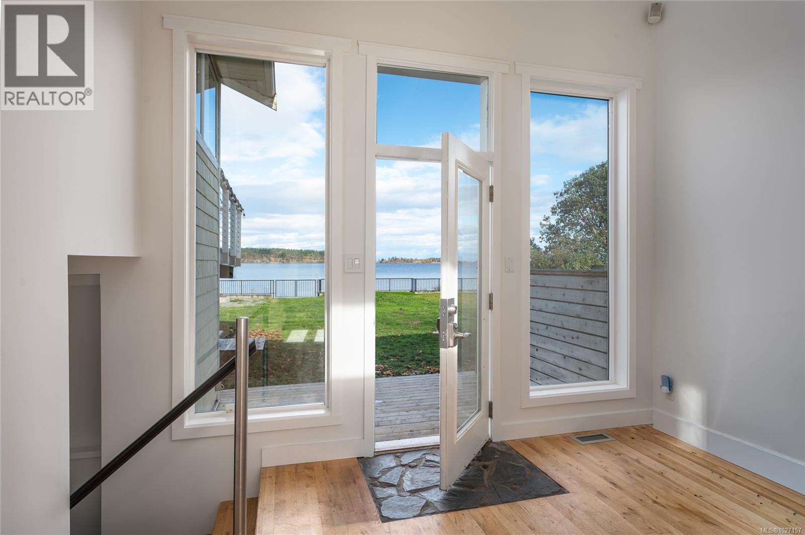 7850 SHANGRI-LA RD - 29