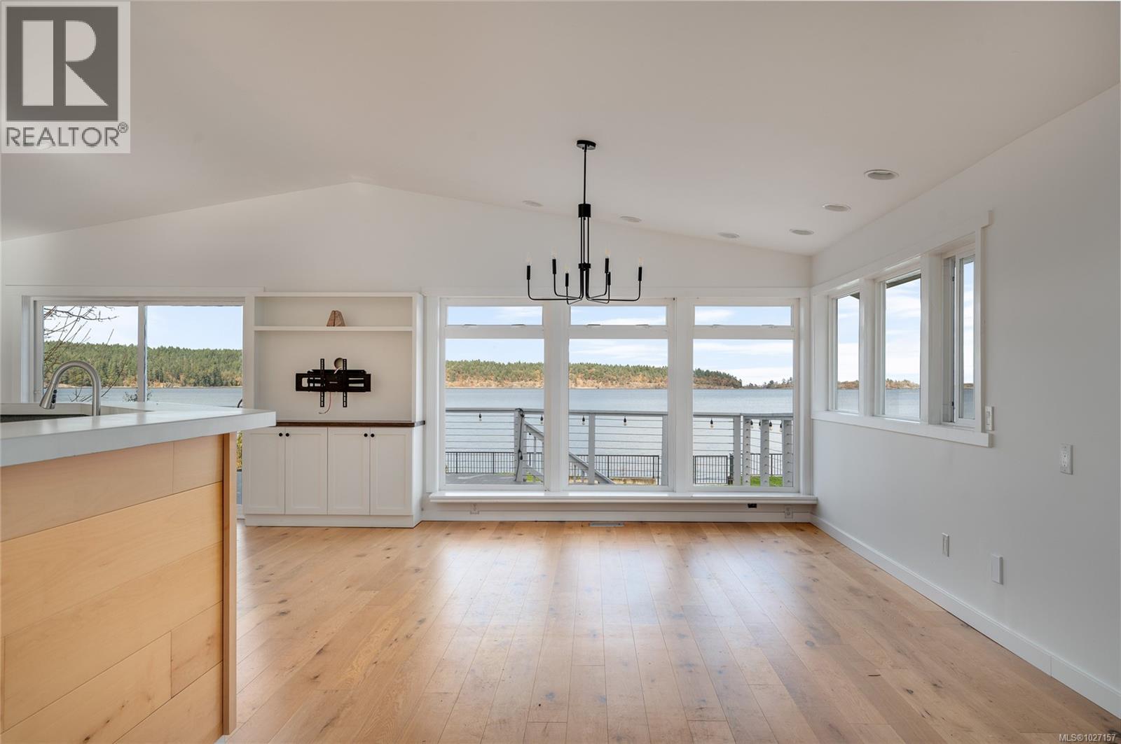 7850 SHANGRI-LA RD - 38