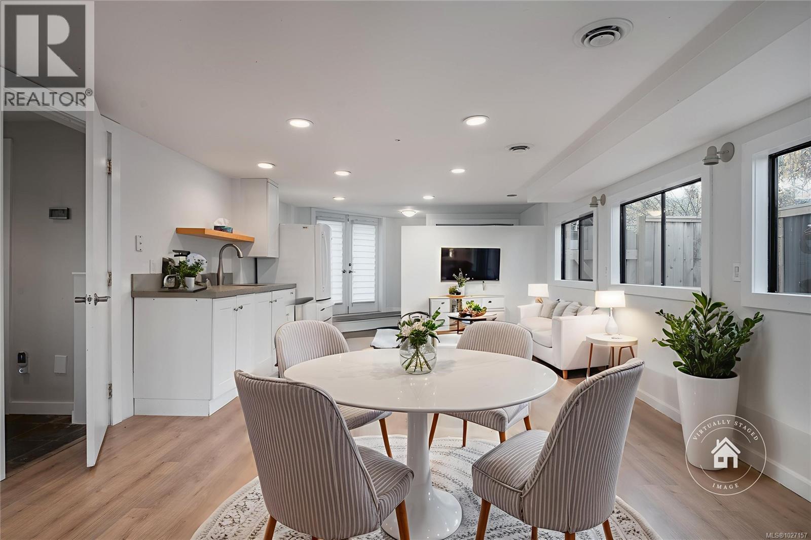 7850 SHANGRI-LA RD - 47