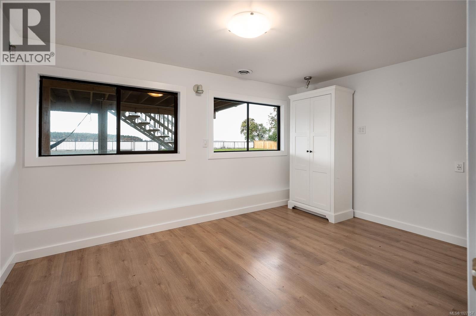 7850 SHANGRI-LA RD - 53