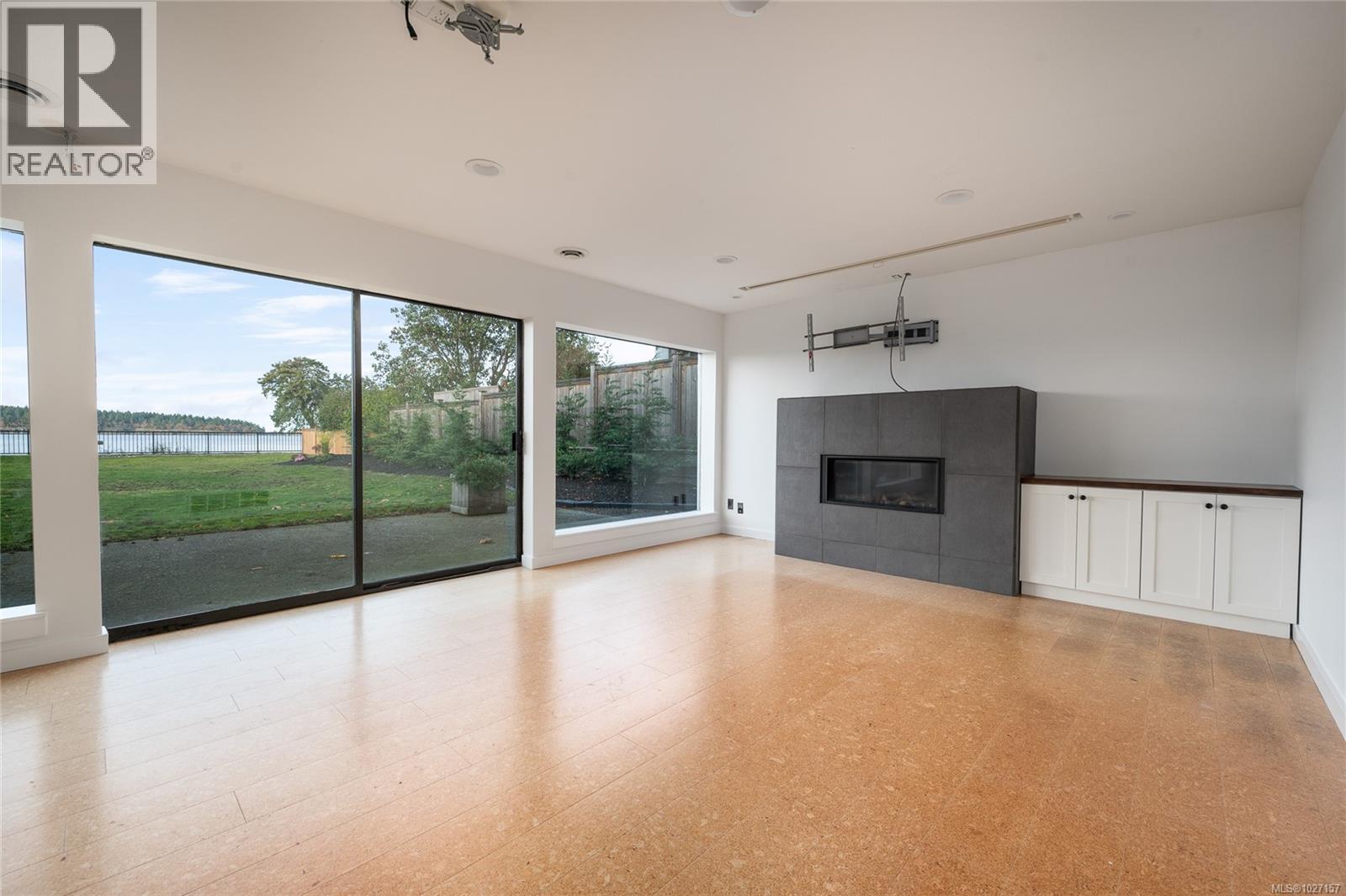 7850 SHANGRI-LA RD - 57