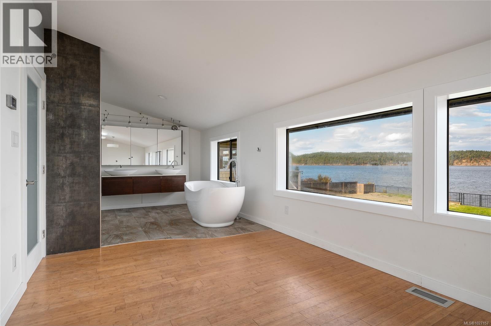 7850 SHANGRI-LA RD - 69