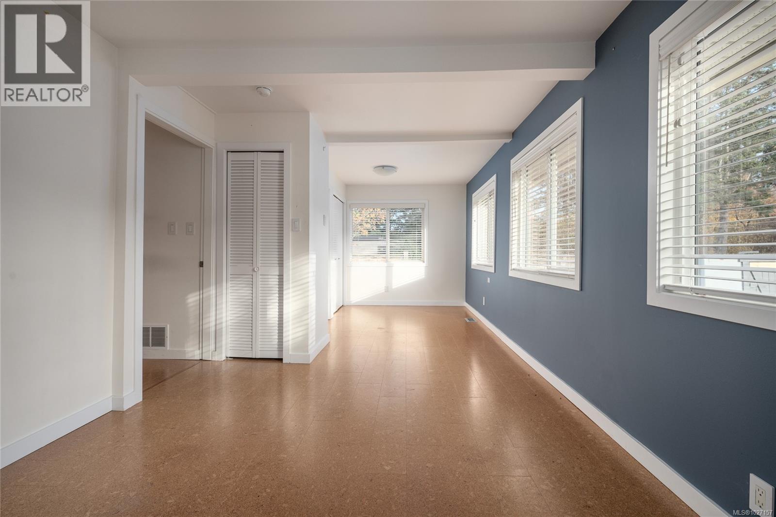 7850 SHANGRI-LA RD - 75