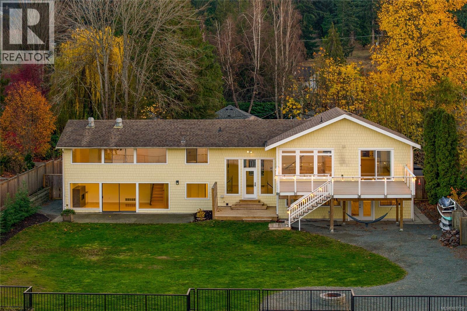 7850 SHANGRI-LA RD - 94