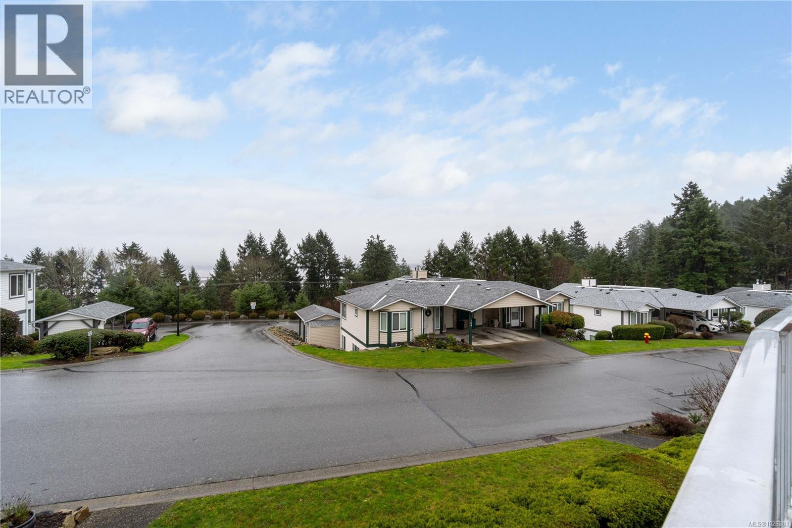 368 PETROGLYPH CRES - 30