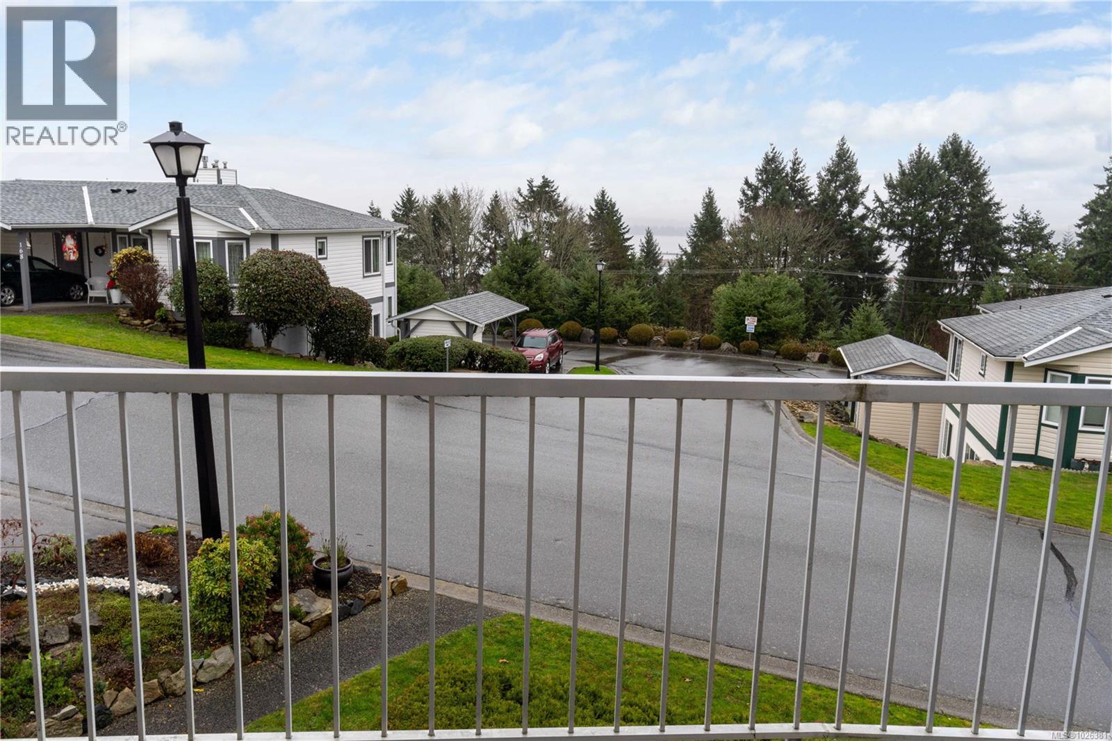 368 PETROGLYPH CRES - 31