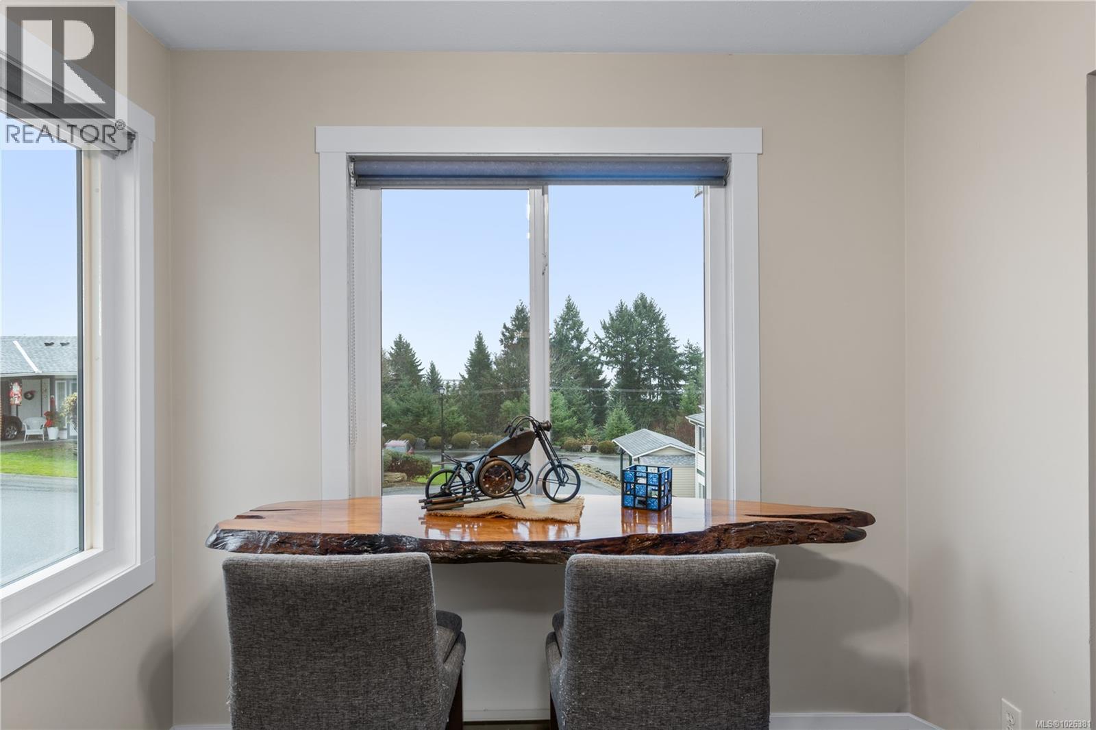 368 PETROGLYPH CRES - 20