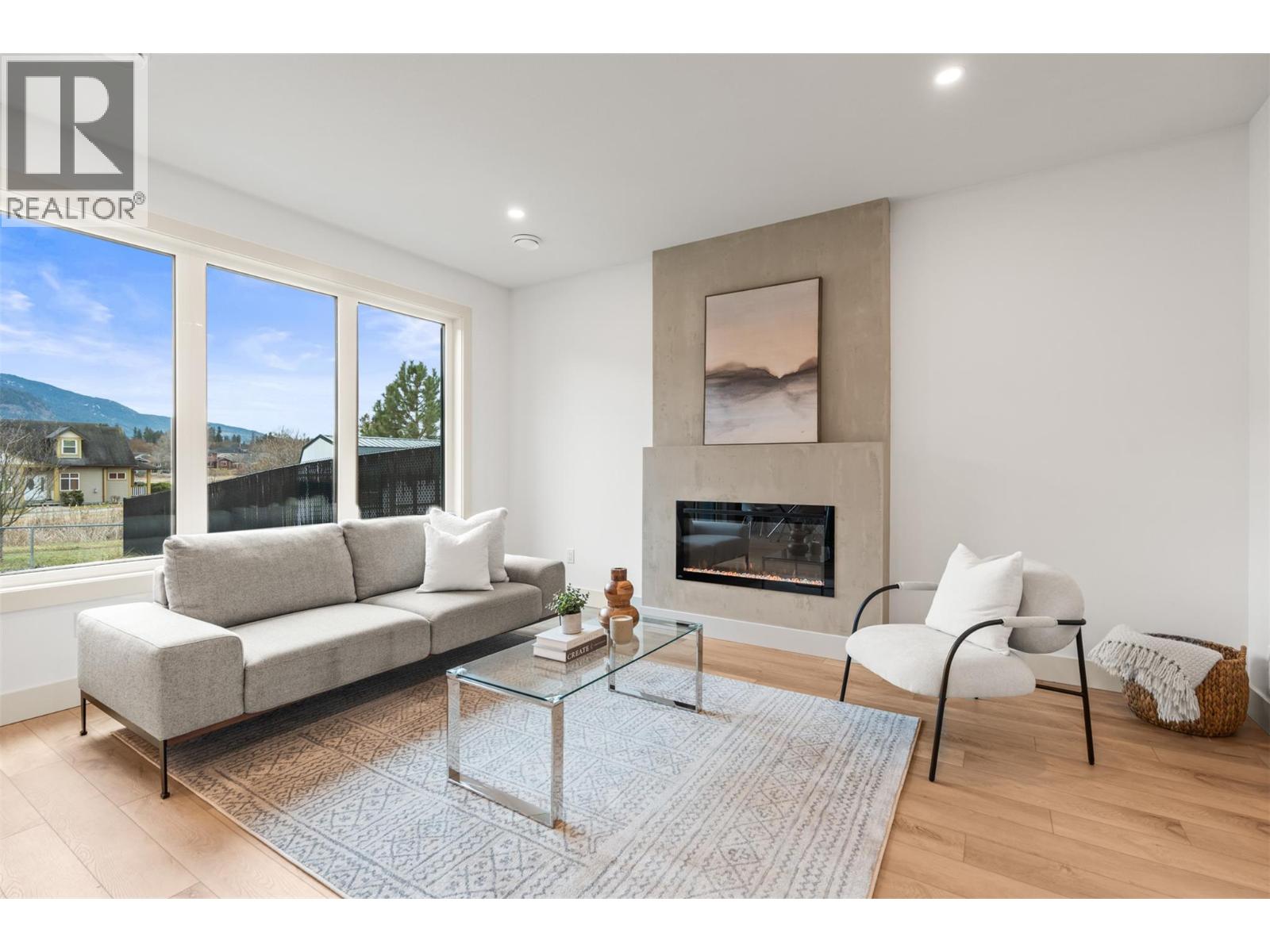 2345 Patterson Avenue Unit# 102, Armstrong