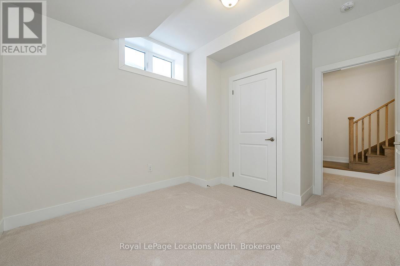 111 CLEMENT LANE - 38