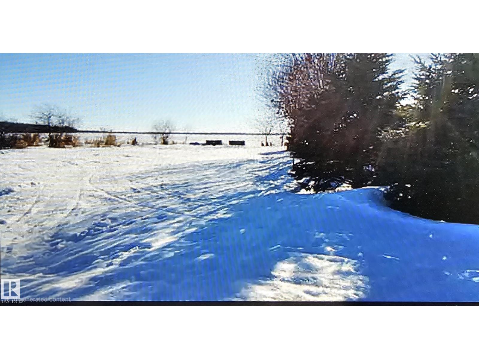 215 2 ST - Photo 4 of 11, Rural Lac Ste. Anne County, Alberta