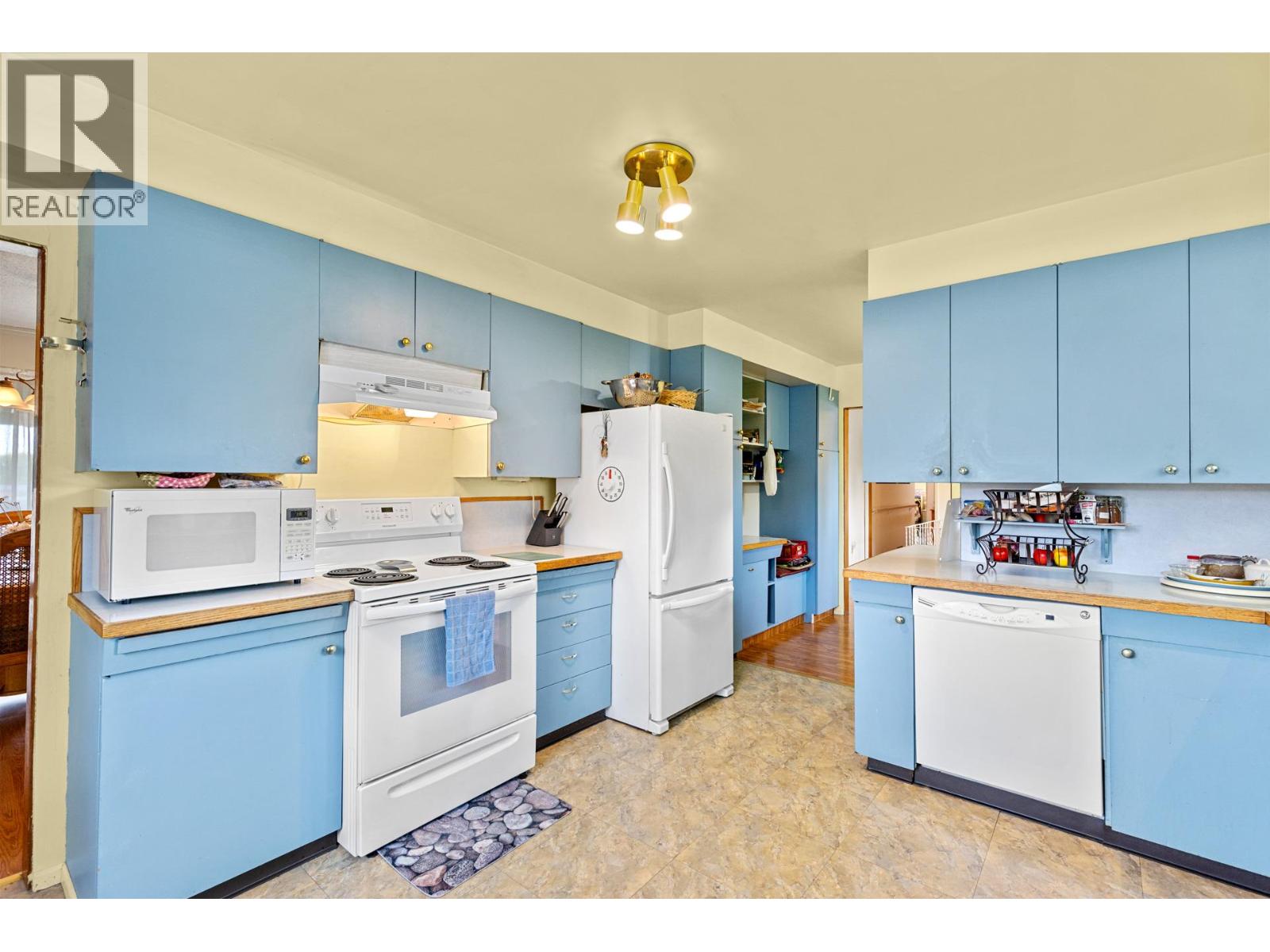 350 Clarissa Road - 15