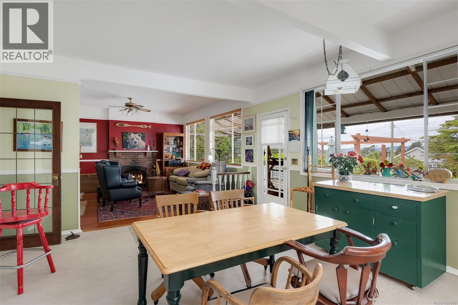  470 Constance Avenue, Esquimalt