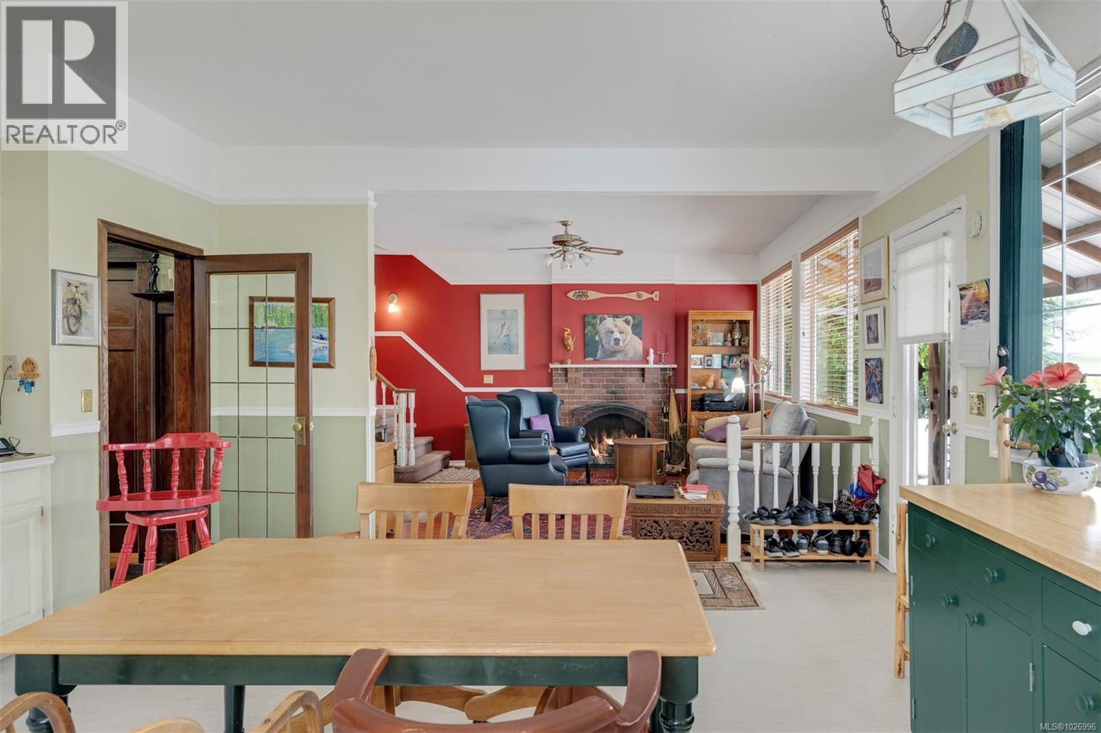  470 Constance Avenue, Esquimalt