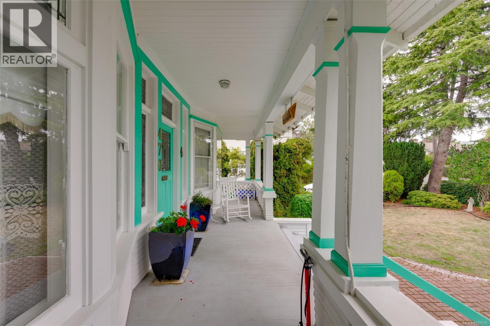  470 Constance Avenue, Esquimalt