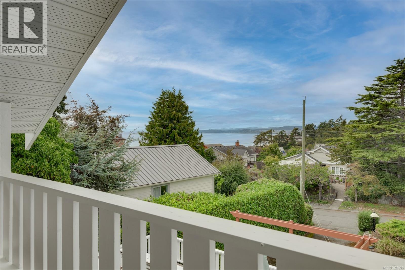  470 Constance Avenue, Esquimalt