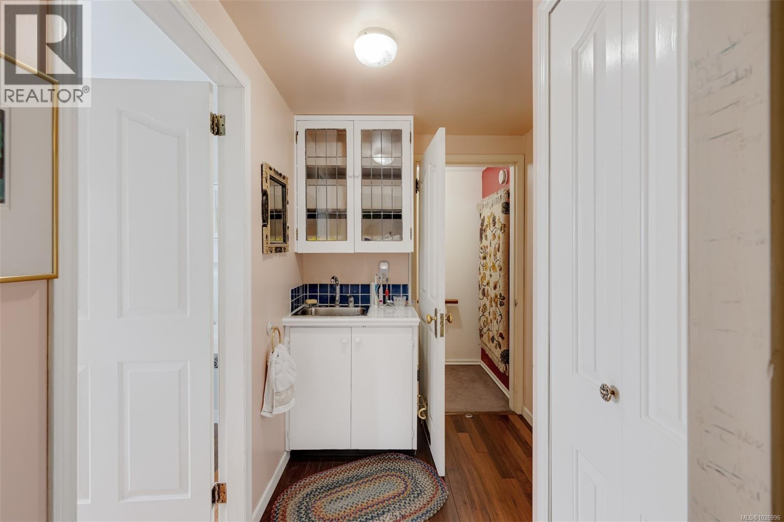  470 Constance Avenue, Esquimalt