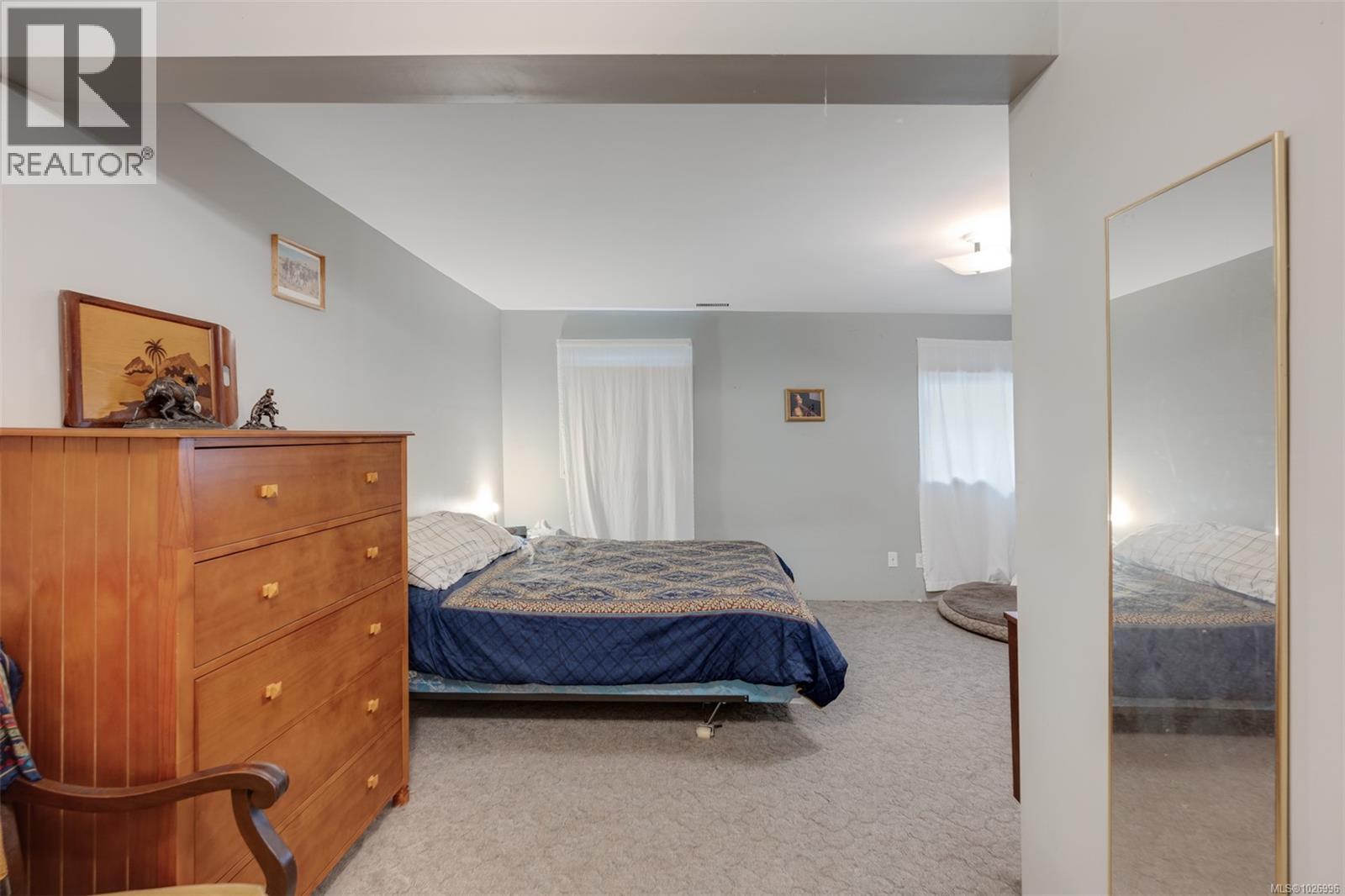  470 Constance Avenue, Esquimalt