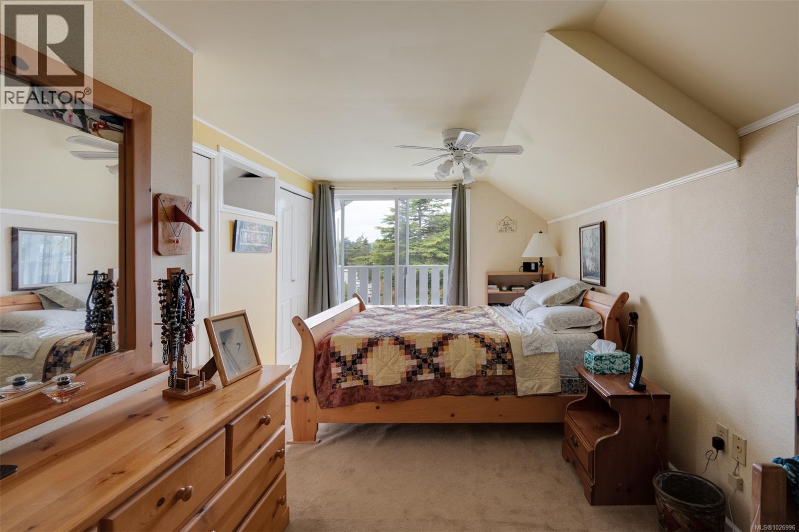  470 Constance Avenue, Esquimalt