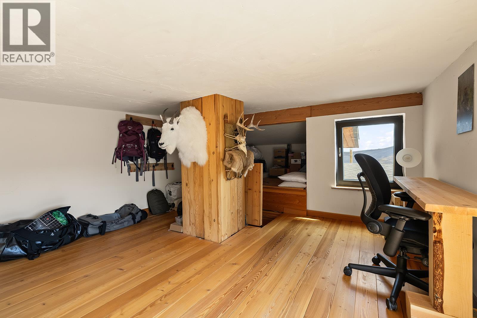  6226 Sanderson Avenue, Peachland