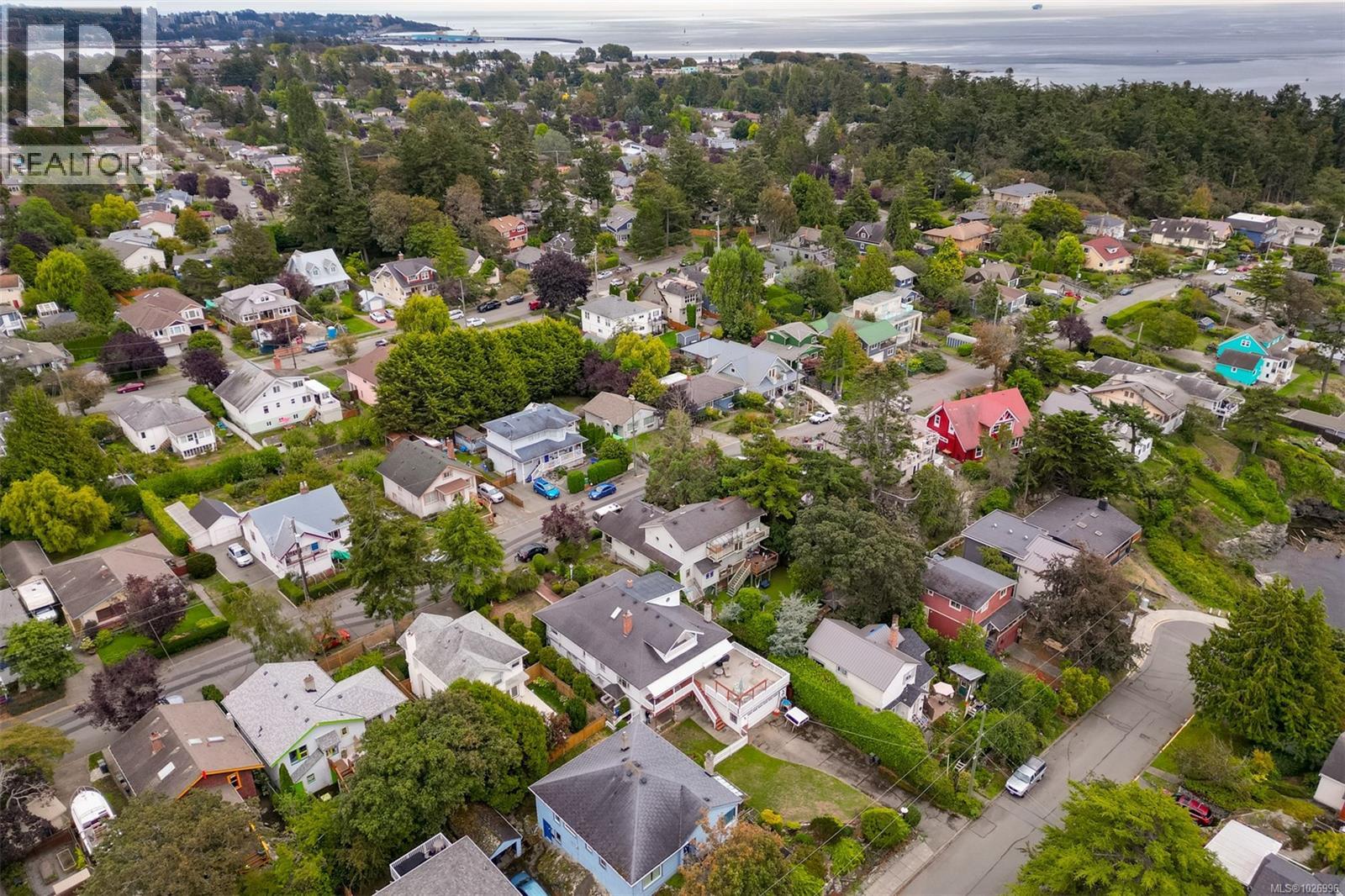  470 Constance Avenue, Esquimalt