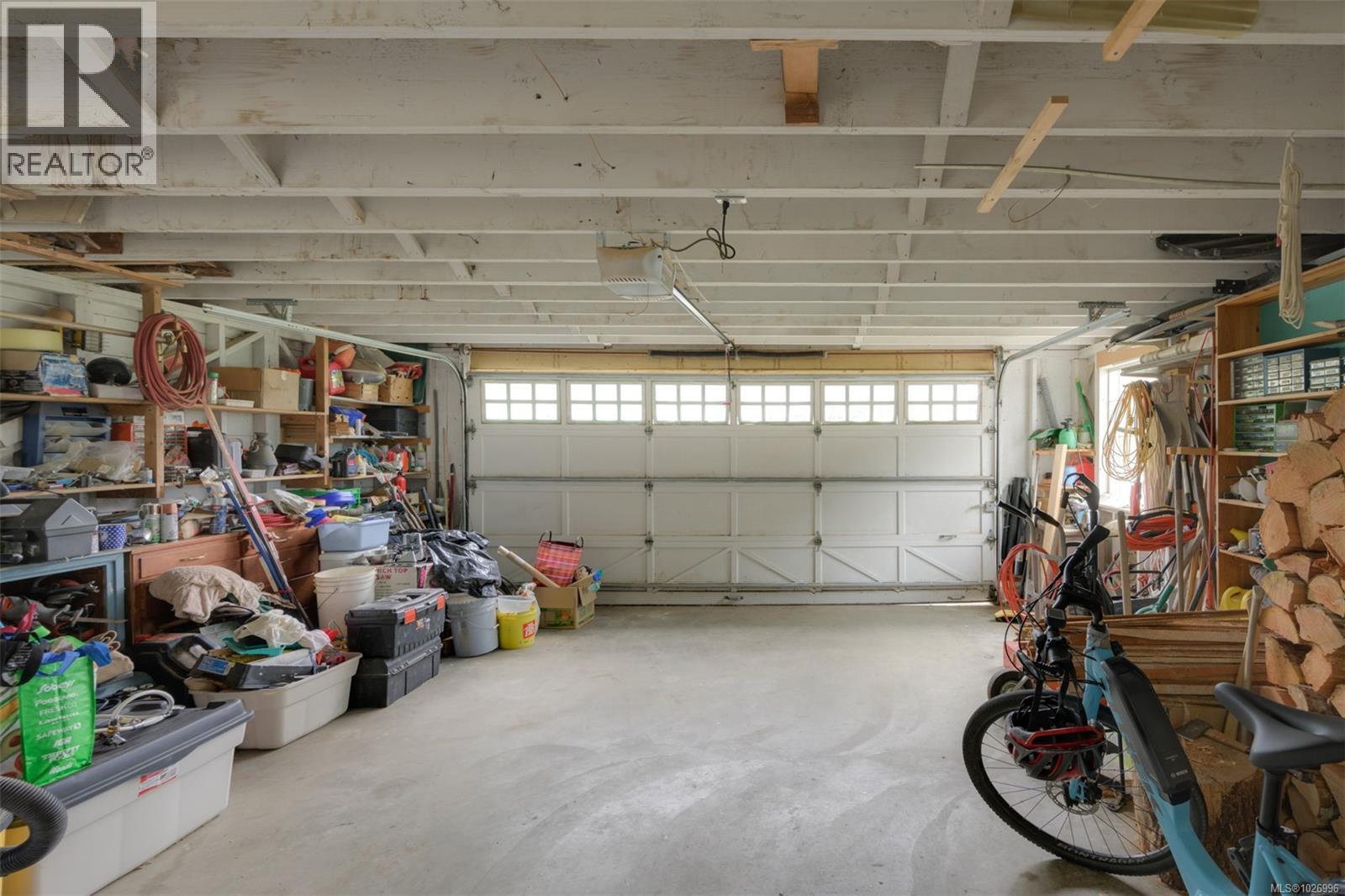  470 Constance Avenue, Esquimalt