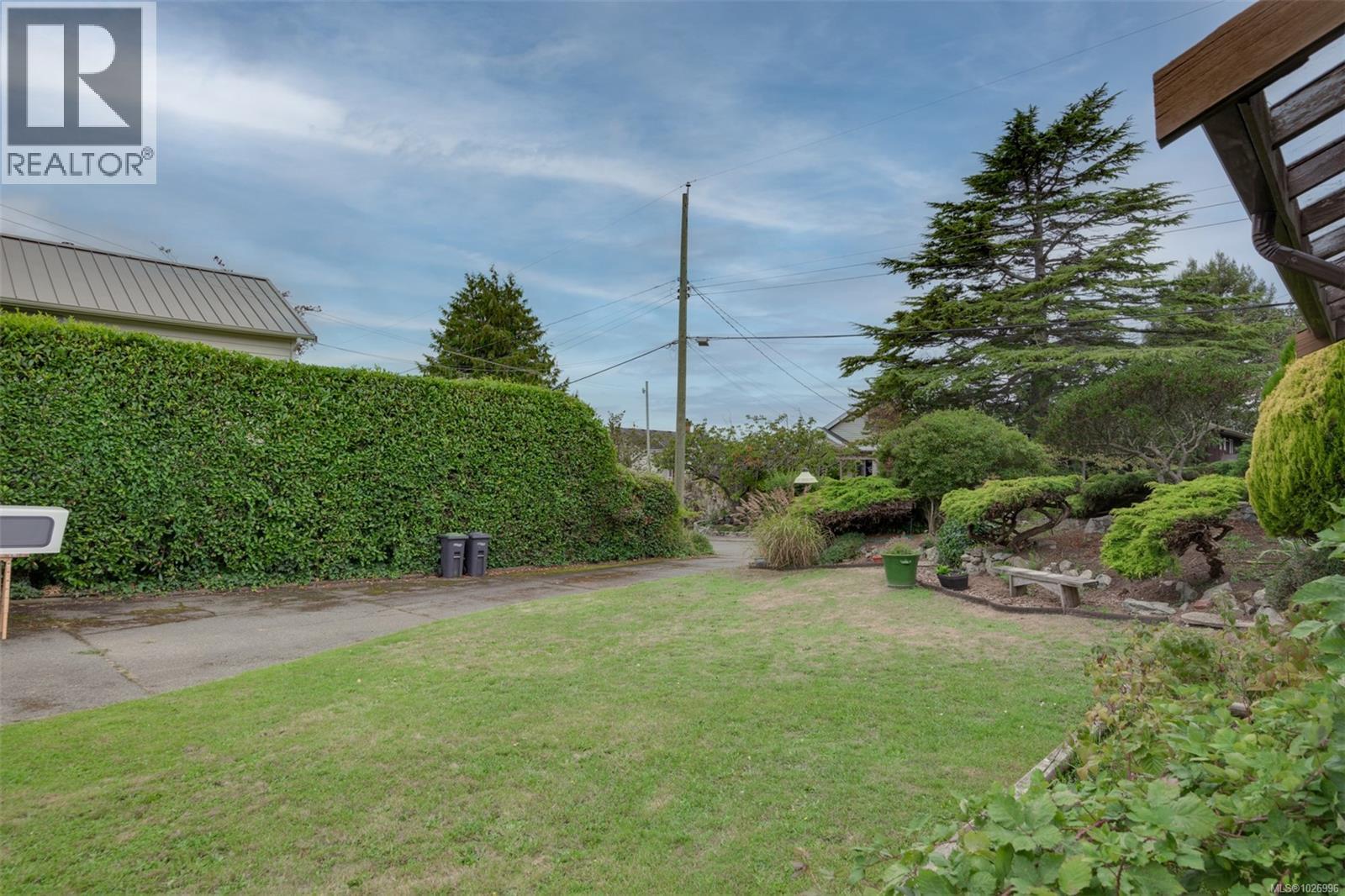  470 Constance Avenue, Esquimalt