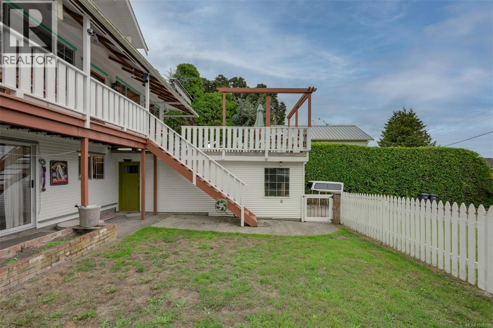  470 Constance Avenue, Esquimalt