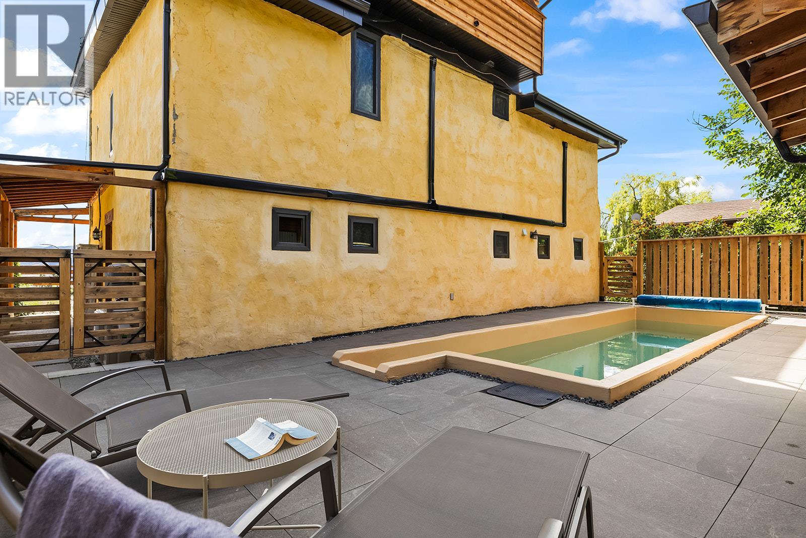  6226 Sanderson Avenue, Peachland