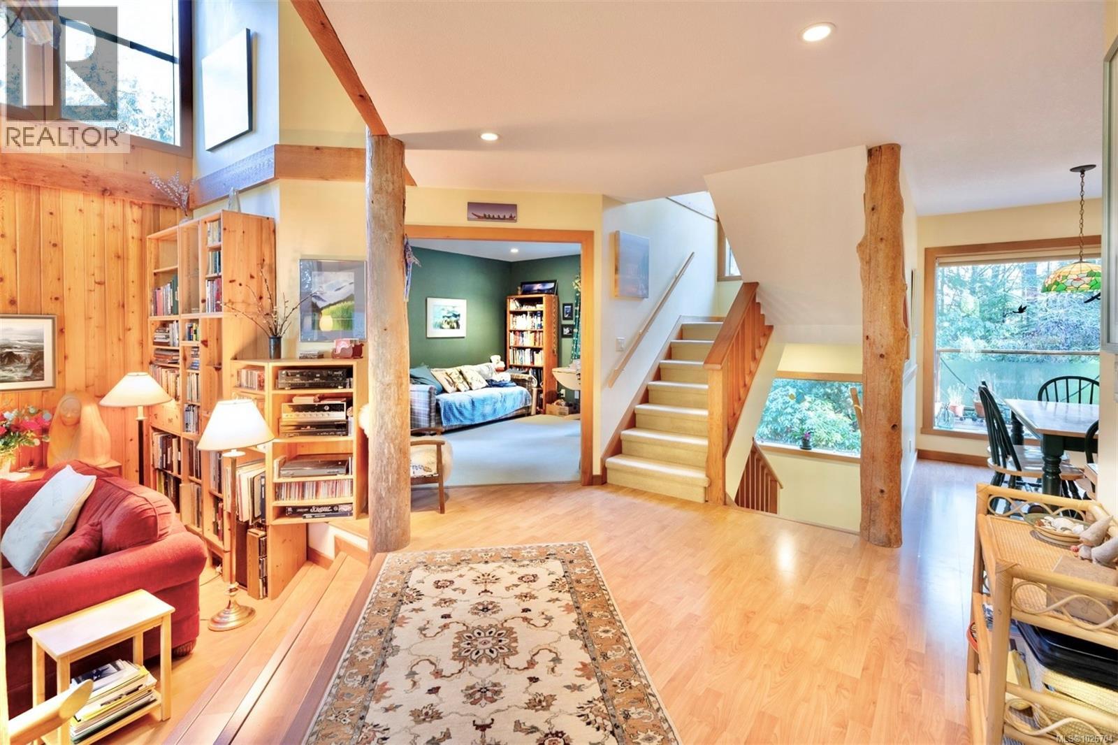 1290 Lynn Rd, Tofino