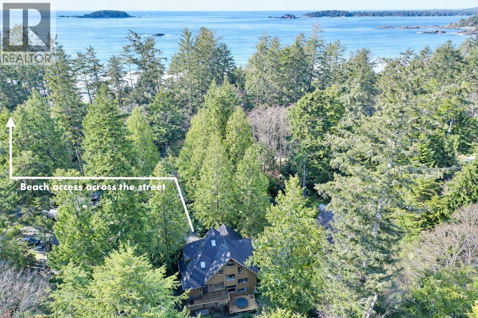 1290 Lynn Rd, Tofino