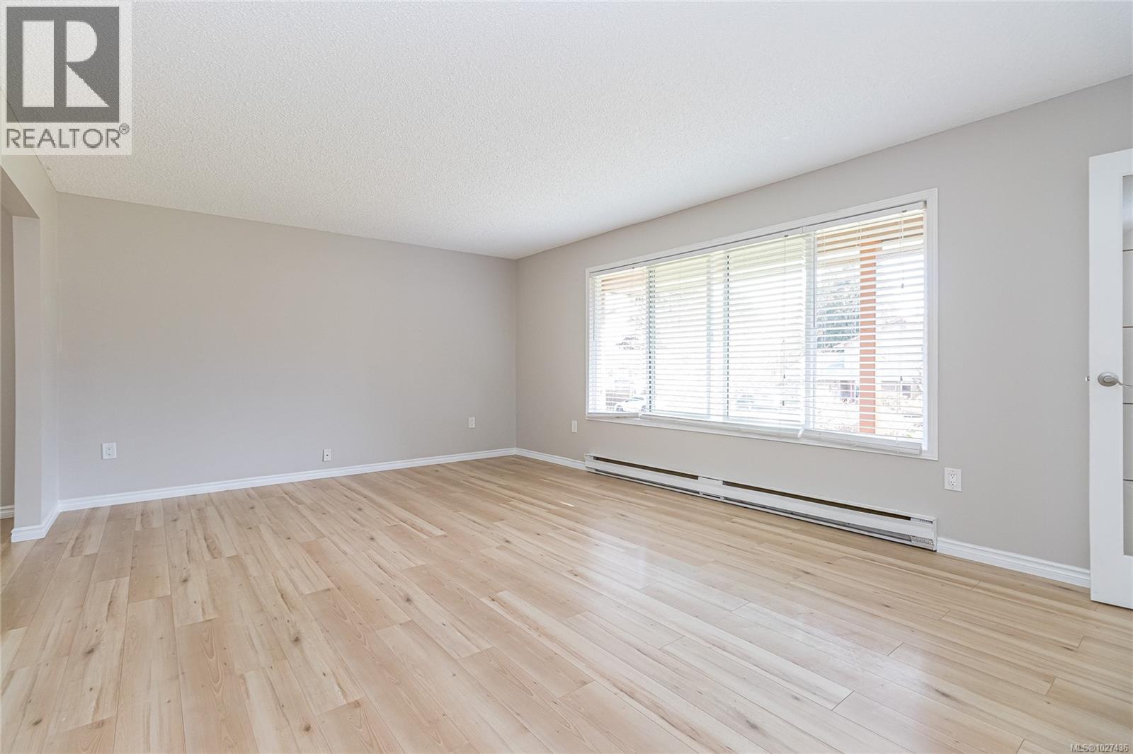 5579 Kenwill Dr - Photo 5 of 40, Nanaimo, British Columbia