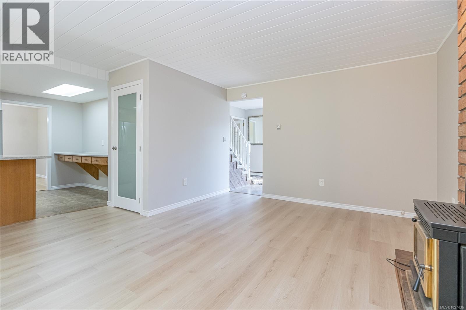 5579 KENWILL DR - 15